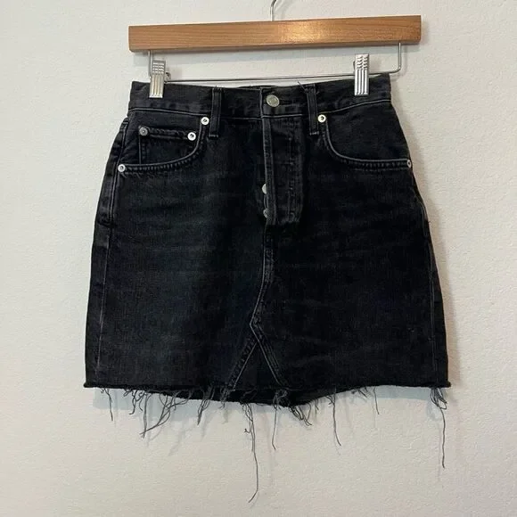 Agolde Black Wash Pose Denim Quinn High Rise Cut-Off Jean Skirt Women's Size 23 - Picture 2 of 7
